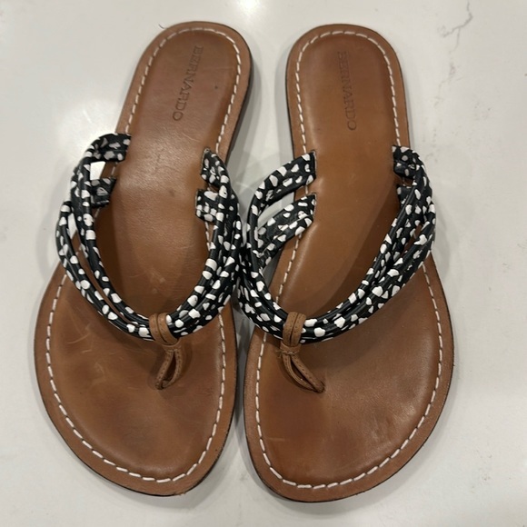 Bernardo Shoes - Bernardo Leather Sandals